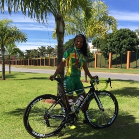 Clemilda Fernandes, de So Flix do Araguaia,  referncia no ciclismo e disputa a 3 olmpiada