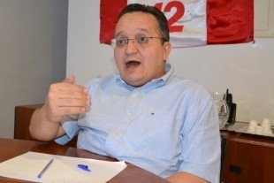 O senador Pedro Taques, que vetou o PMDB e, agora, pode emplacar o vice de Mendes